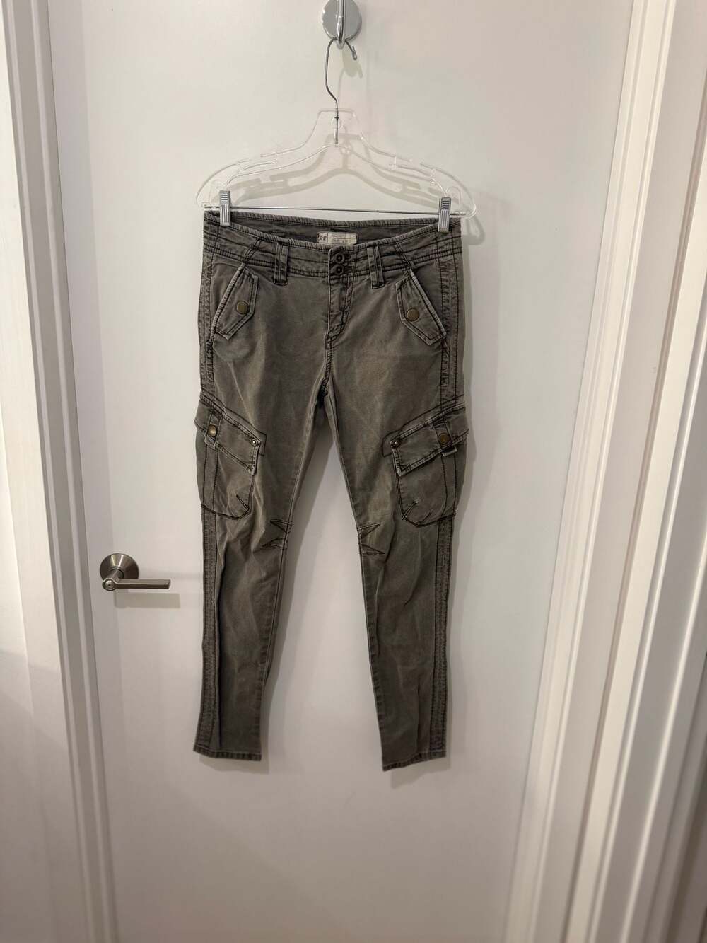 Free People Women's Olive Green Skinny Cargo Pants Size 28